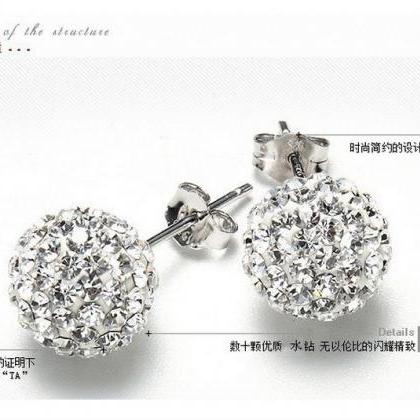 Europe And The Swiss Super Flash Diamond Earrings..